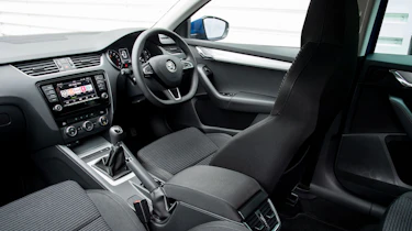 Skoda Octavia SE Sport and SE Technology interior