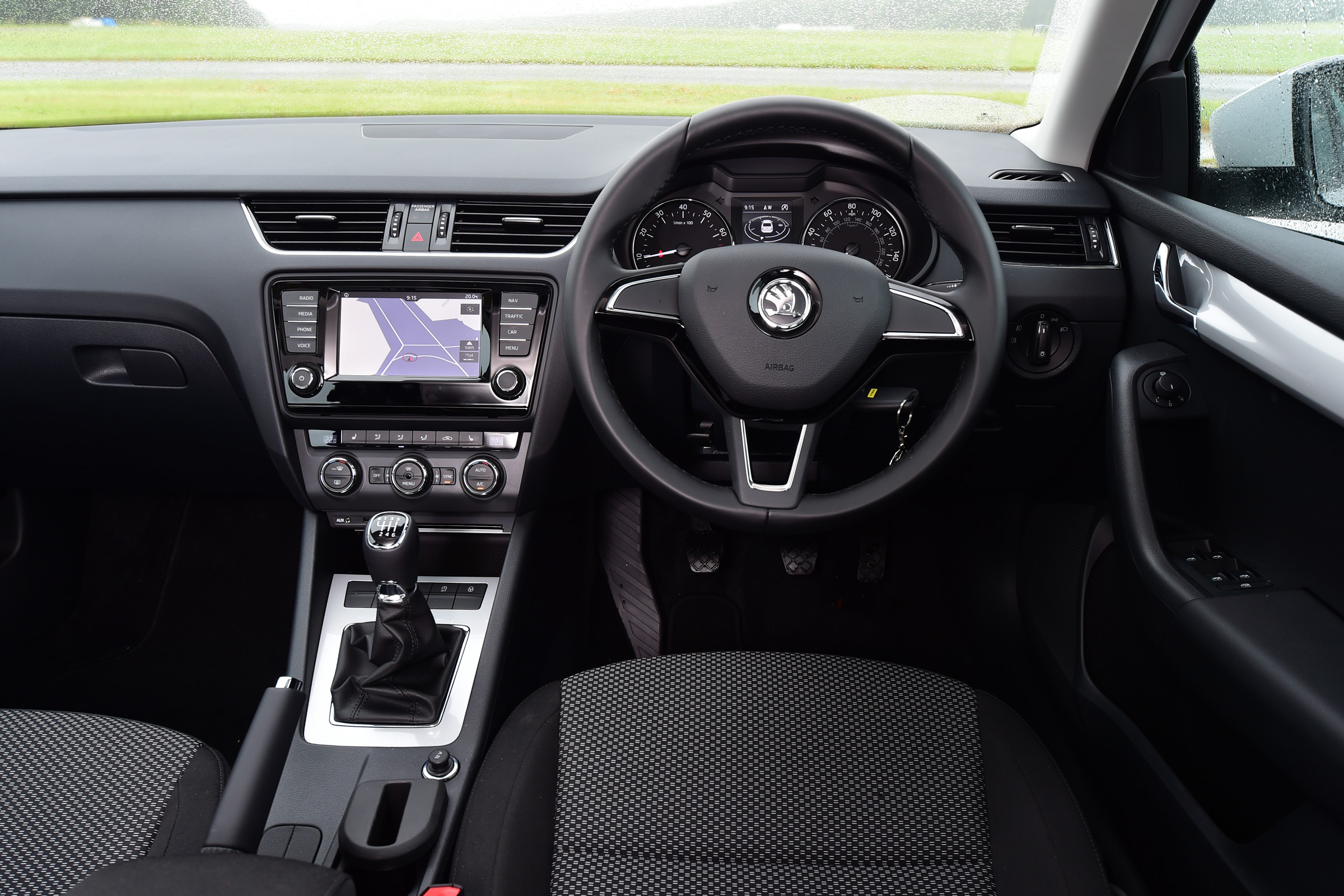 Skoda Octavia 1.0 TSI 2016 - interior