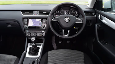 Skoda Octavia 1.0 TSI 2016 - interior