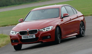 BMW 330e 2016 - front cornering
