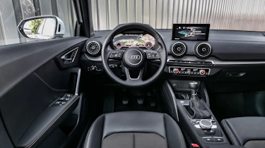 Audi Q2 1.0 TFSI - interior