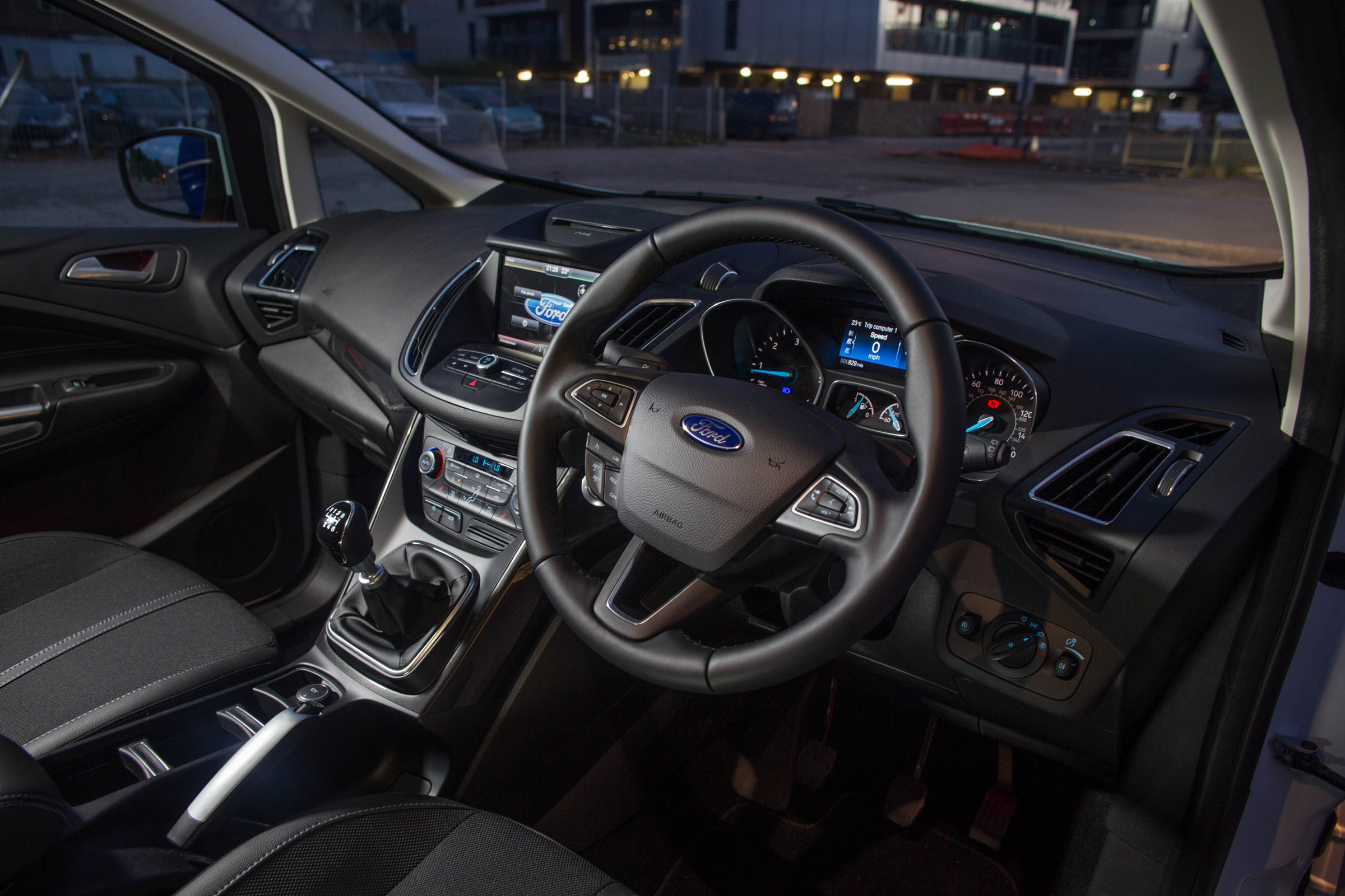 Ford Grand C-MAX 2016 - interior