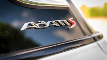 Vauxhall Adam S Rocks 2016 - badge