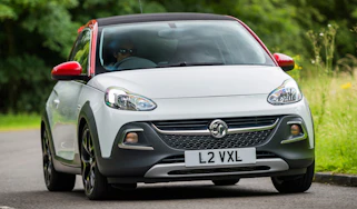 Vauxhall Adam S Rocks 2016 - front cornering