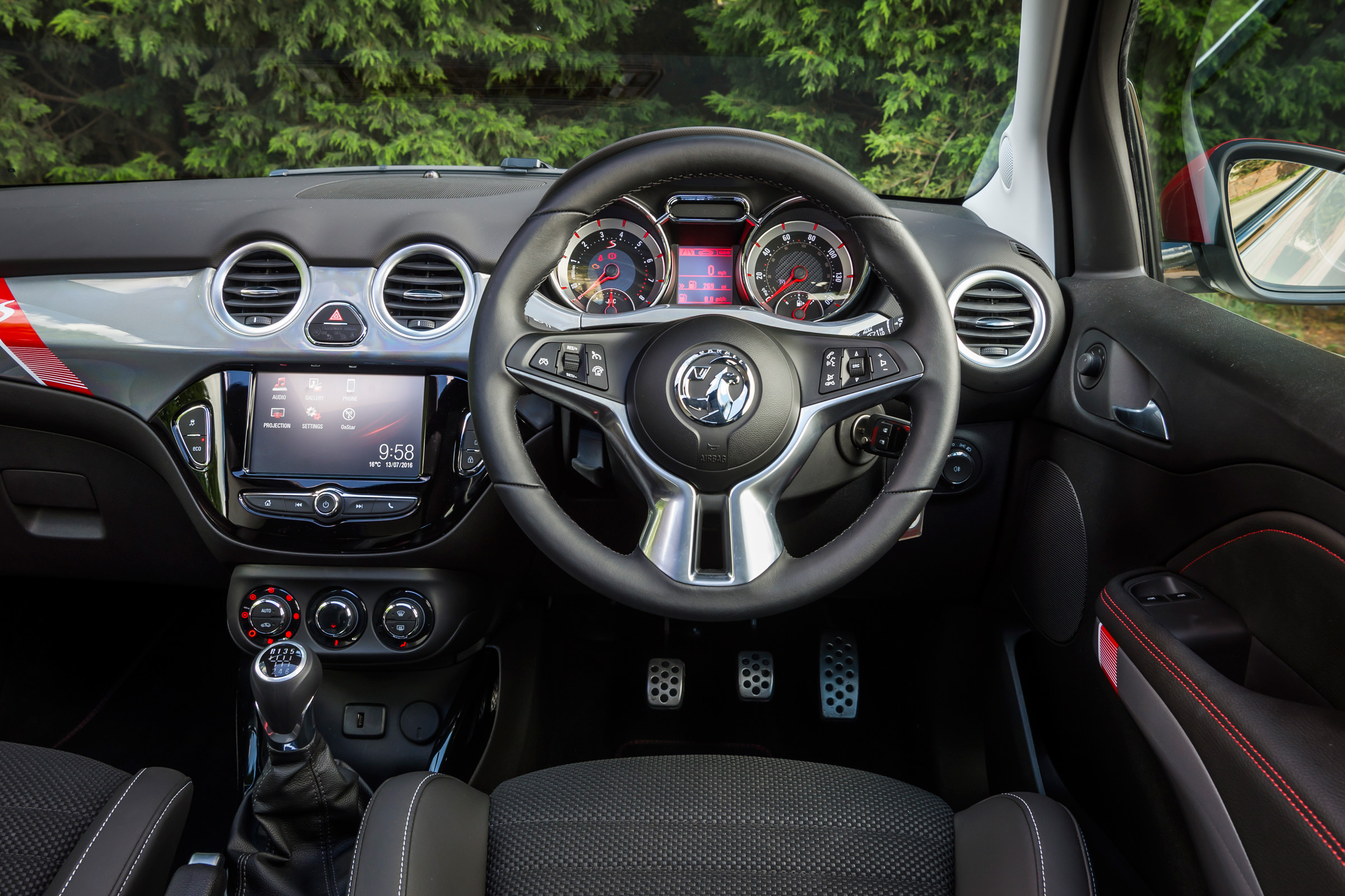 Vauxhall Adam S Rocks 2016 - interior