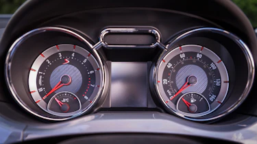 Vauxhall Adam S Rocks 2016 - dials