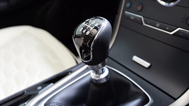 Ford S-MAX Vignale - gearstick