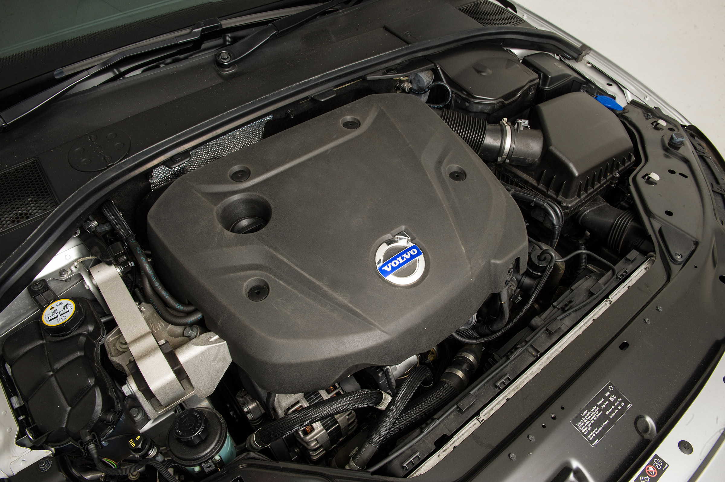 Used Volvo V70 - engine