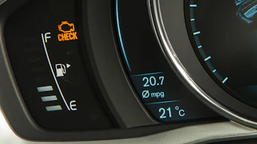Used Volvo V70 - dials
