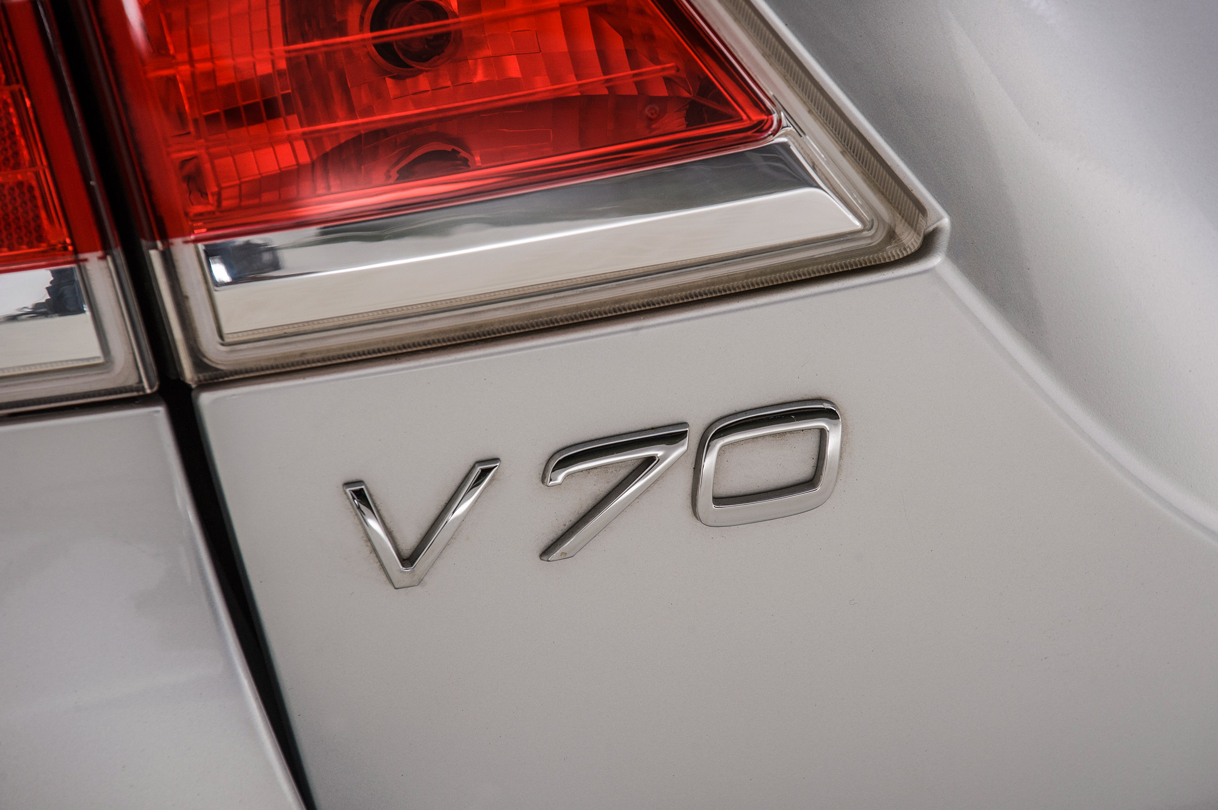 Used Volvo V70 - V70 badge