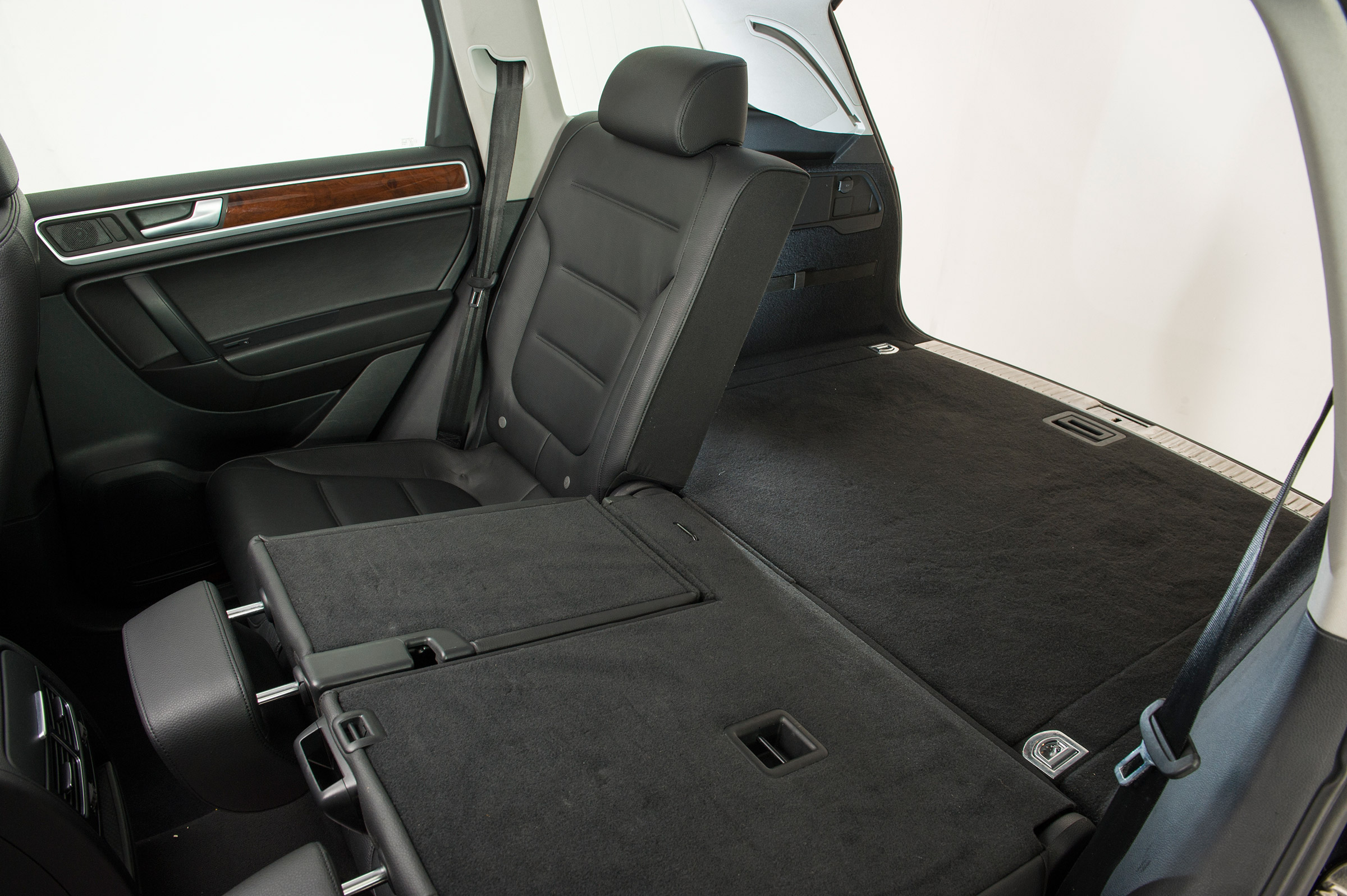 Used Volkswagen Touareg - rear seats