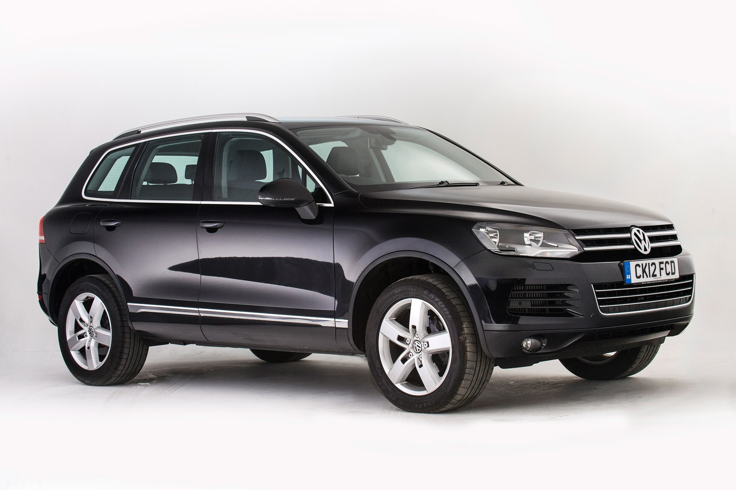 Used Volkswagen Touareg - front