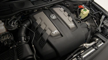 Used Volkswagen Touareg - engine