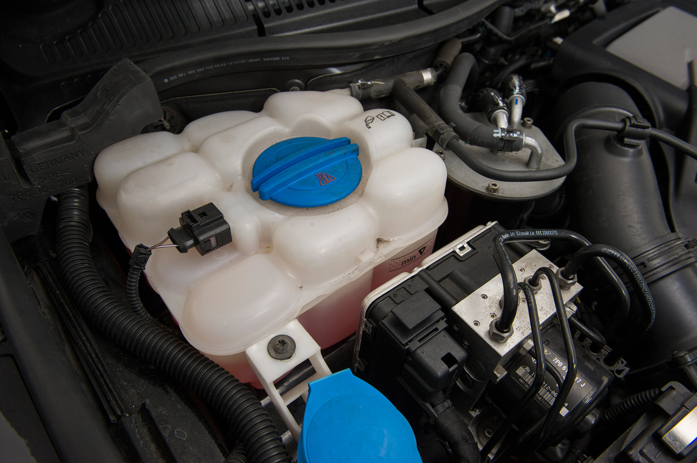 Used Volkswagen Touareg - water