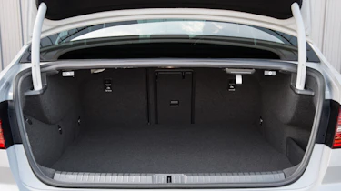 Volkswagen Passat GTE 2016 - boot