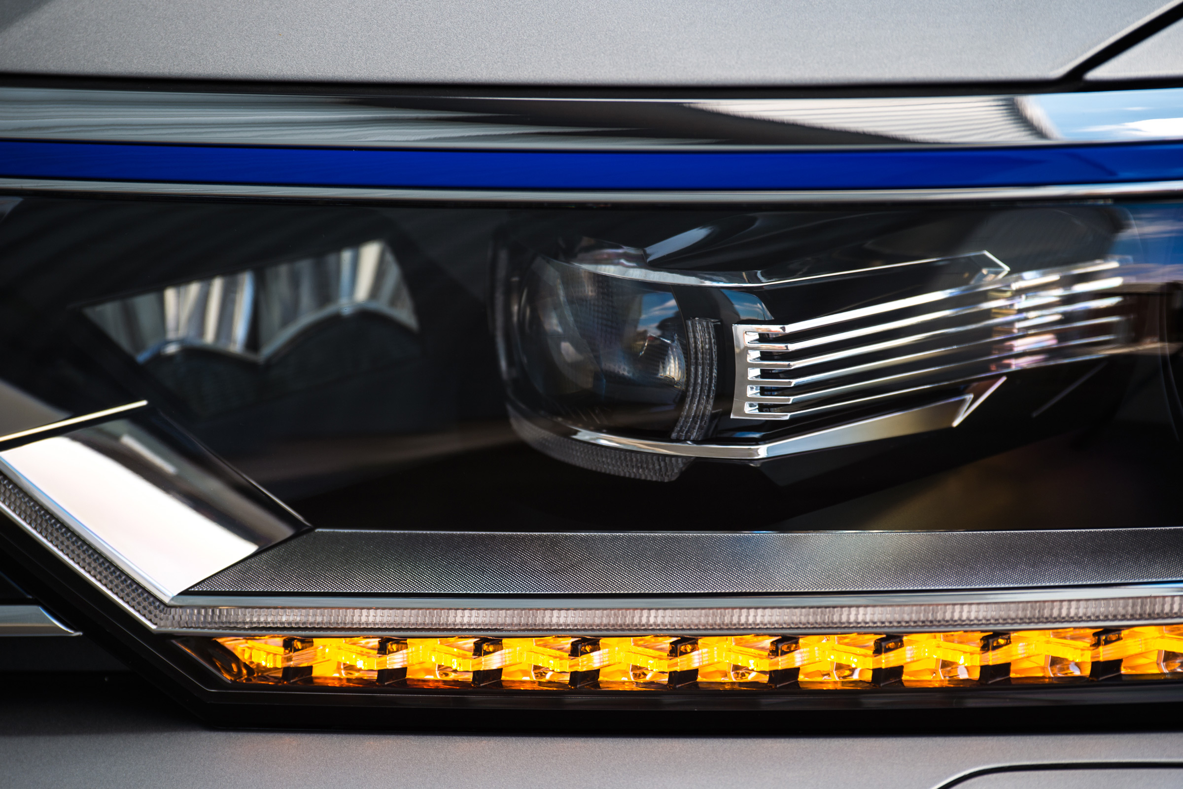 Volkswagen Passat GTE 2016 - headlight