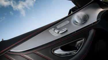Mercedes-AMG E 43 4MATIC - door