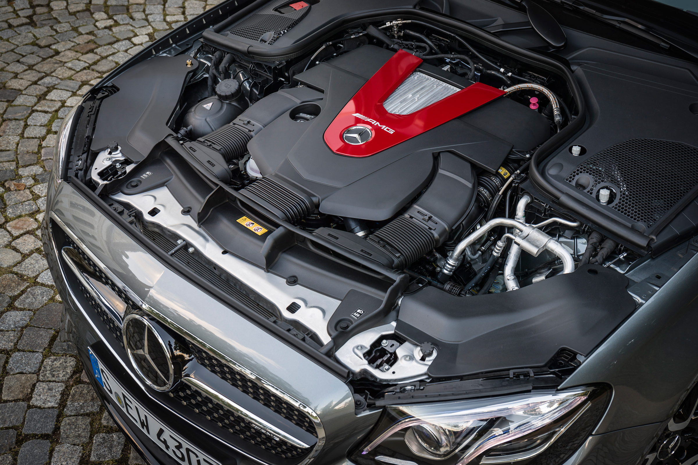 Mercedes-AMG E 43 4MATIC - engine
