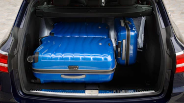 Mercedes-AMG E 43 4MATIC - estate boot 2