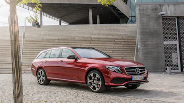 Mercedes E-Class Estate 2016 - front quarter