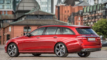Mercedes E-Class Estate 2016 - rear quarter 2