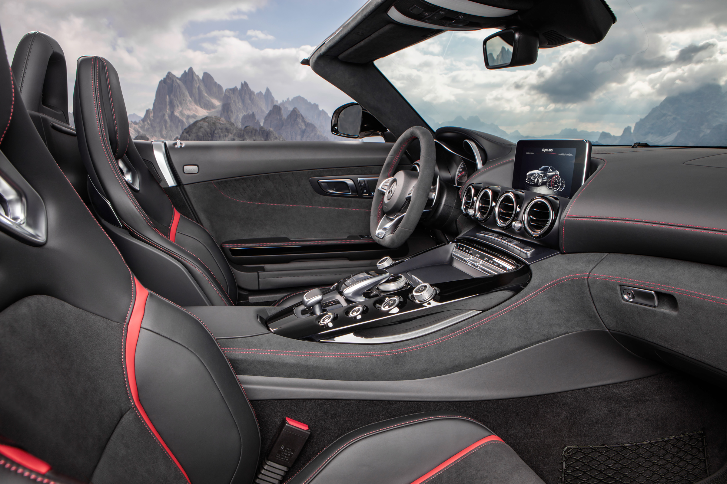 Mercedes-AMG GT C Roadster - white interior