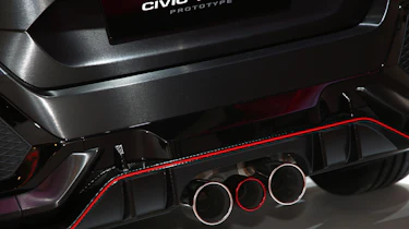 Honda Civic Type R 2017 concept - Paris exhaust