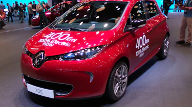 Renault Zoe - Paris front three quarter