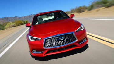 Infiniti Q60 - front tracking 2