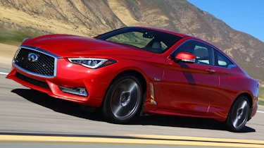 Infiniti Q60 - front tracking 3