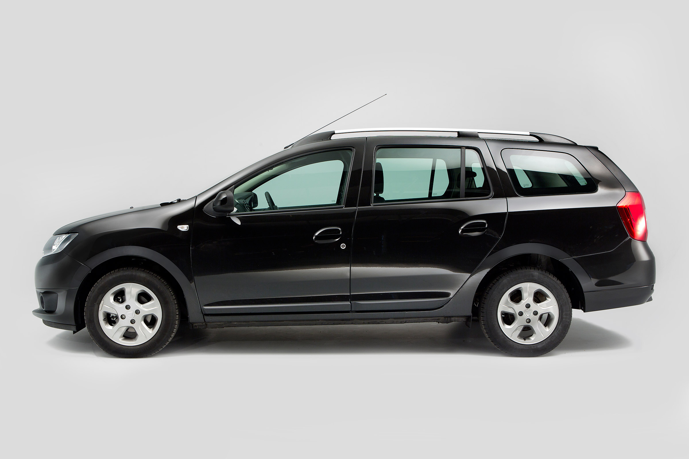 Used Dacia Logan MCV - side