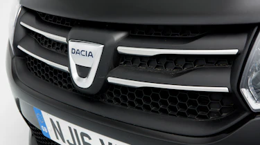 Used Dacia Logan MCV - front girille