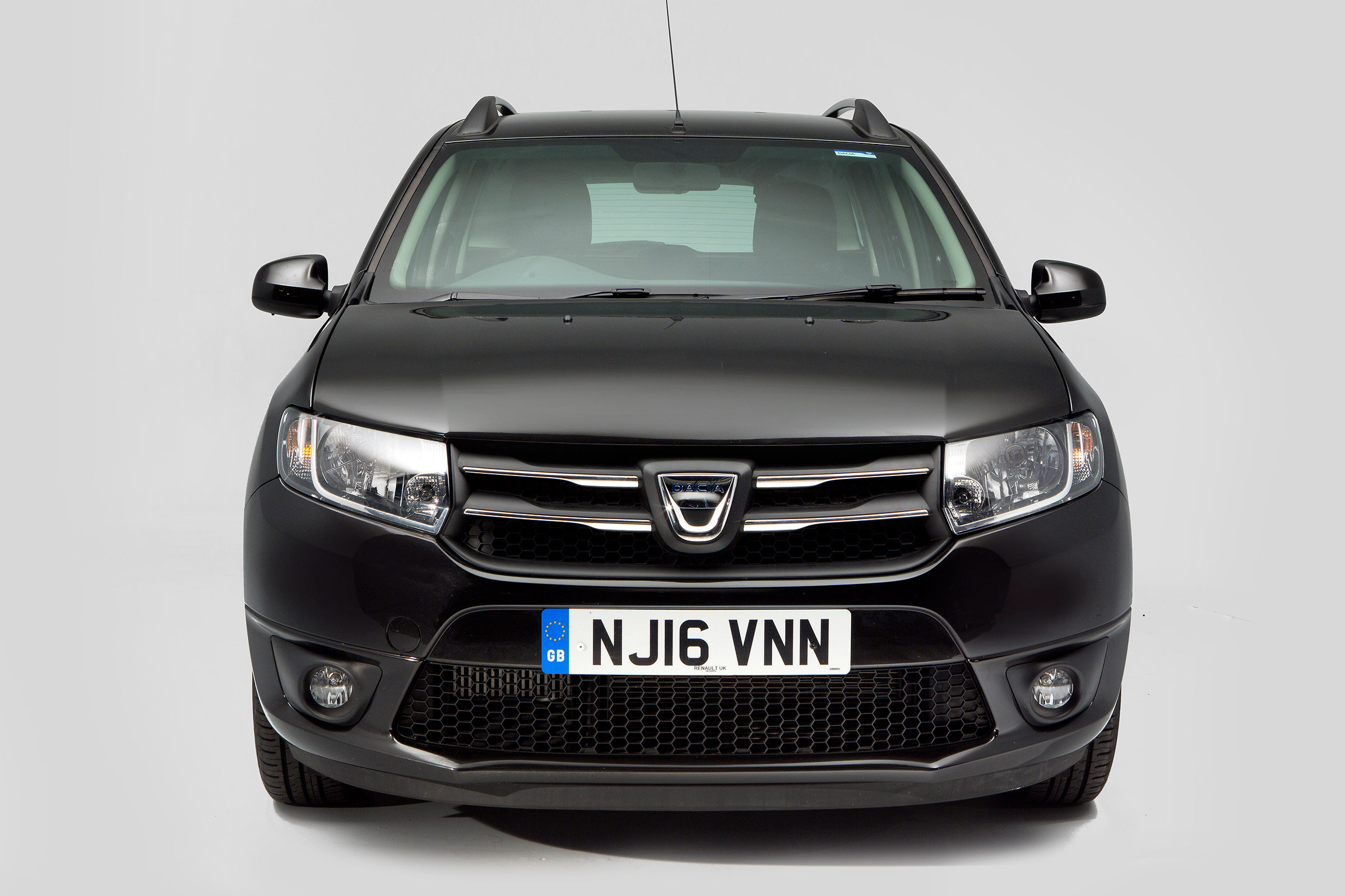 Used Dacia Logan MCV - full front