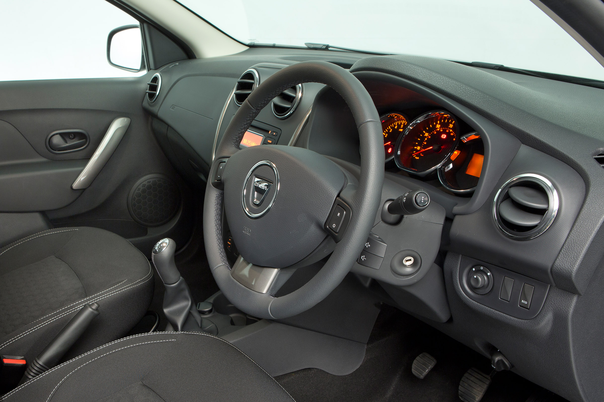 Used Dacia Logan MCV - steering wheel