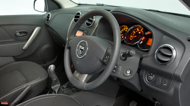 Used Dacia Logan MCV - steering wheel
