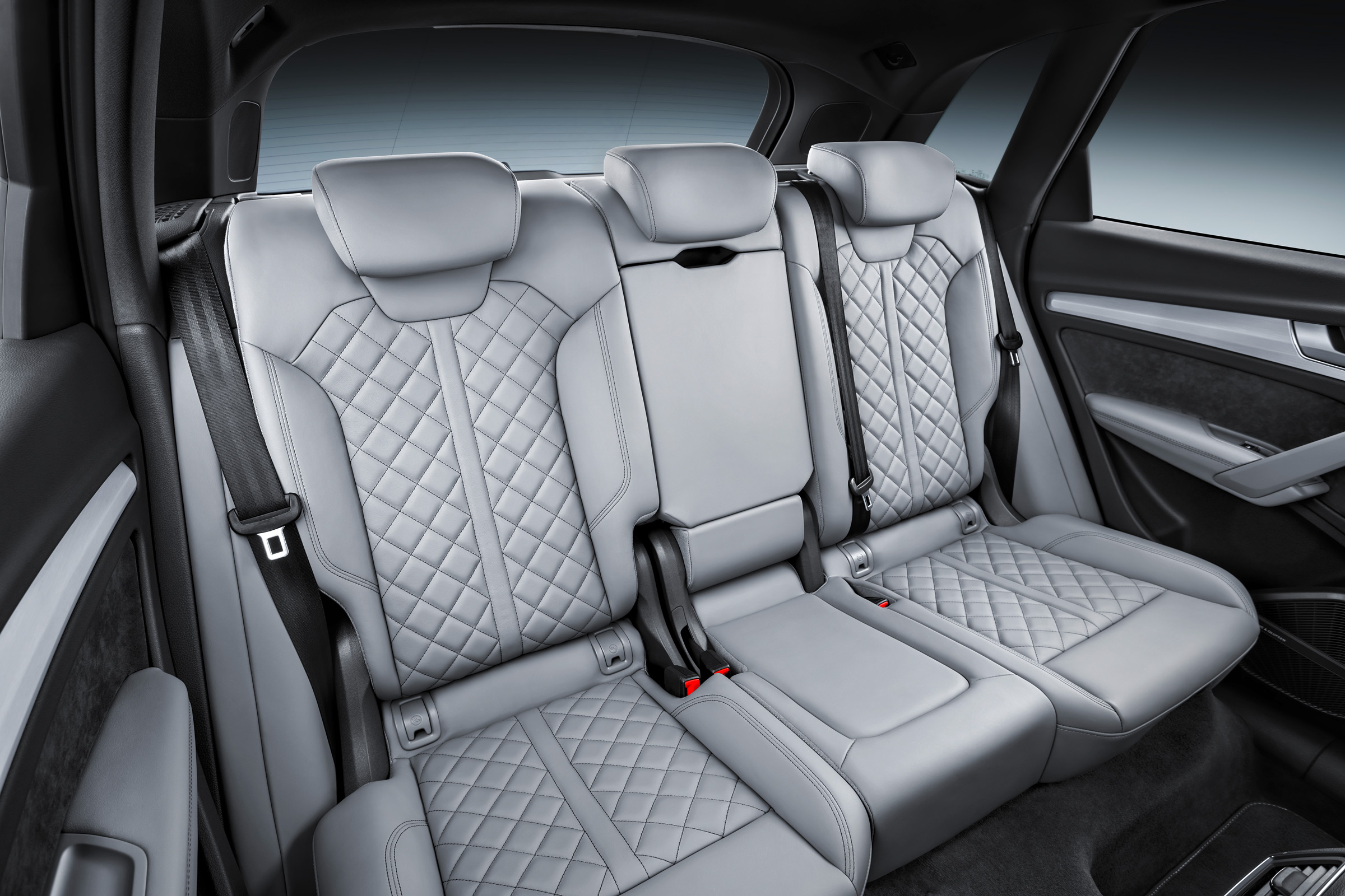 Audi Q5 SUV - rear seats