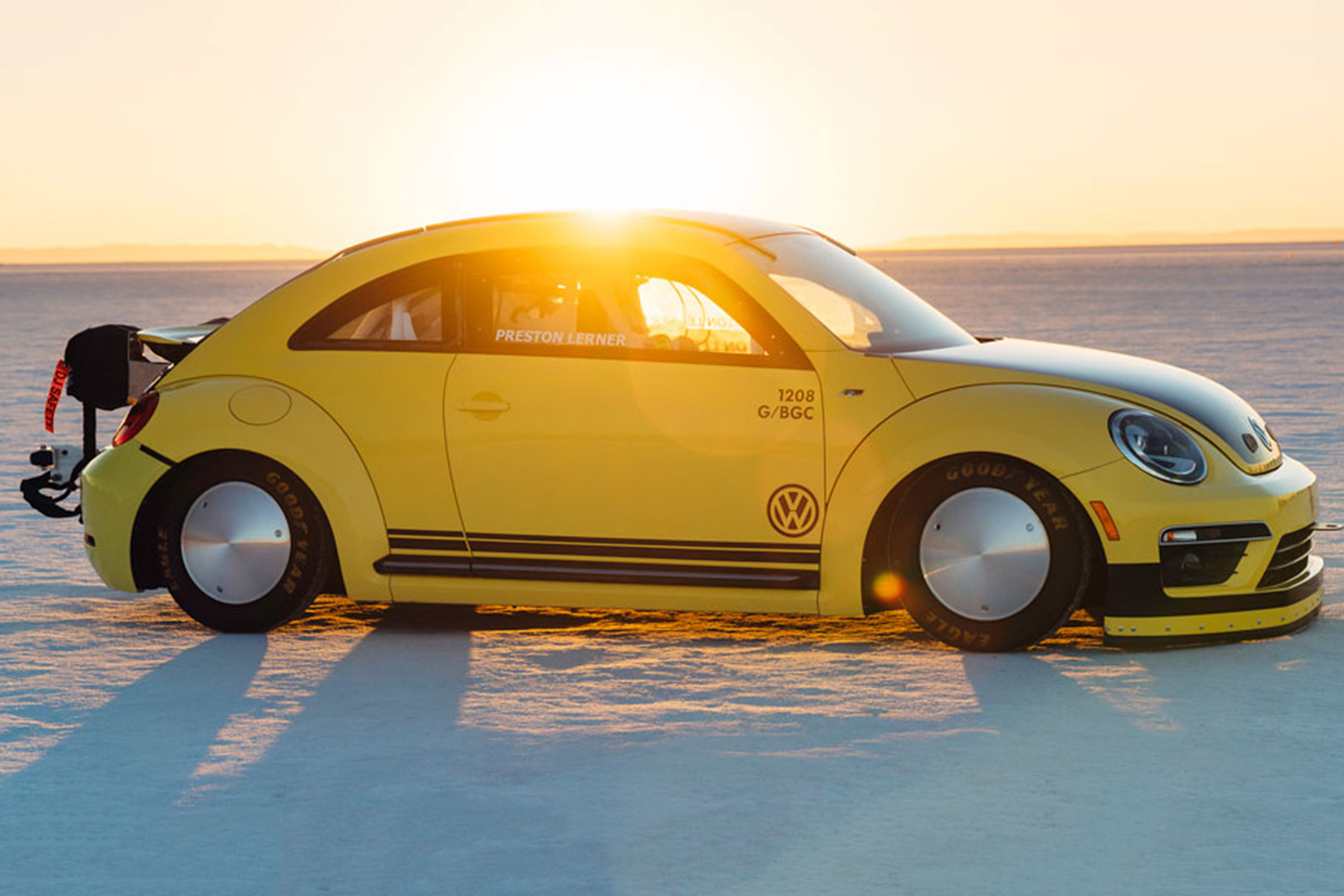 Volkswagen Beetle LSR - side profile