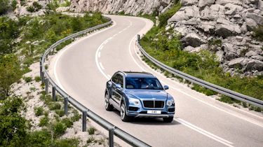 Bentley Bentayga Diesel - front panning