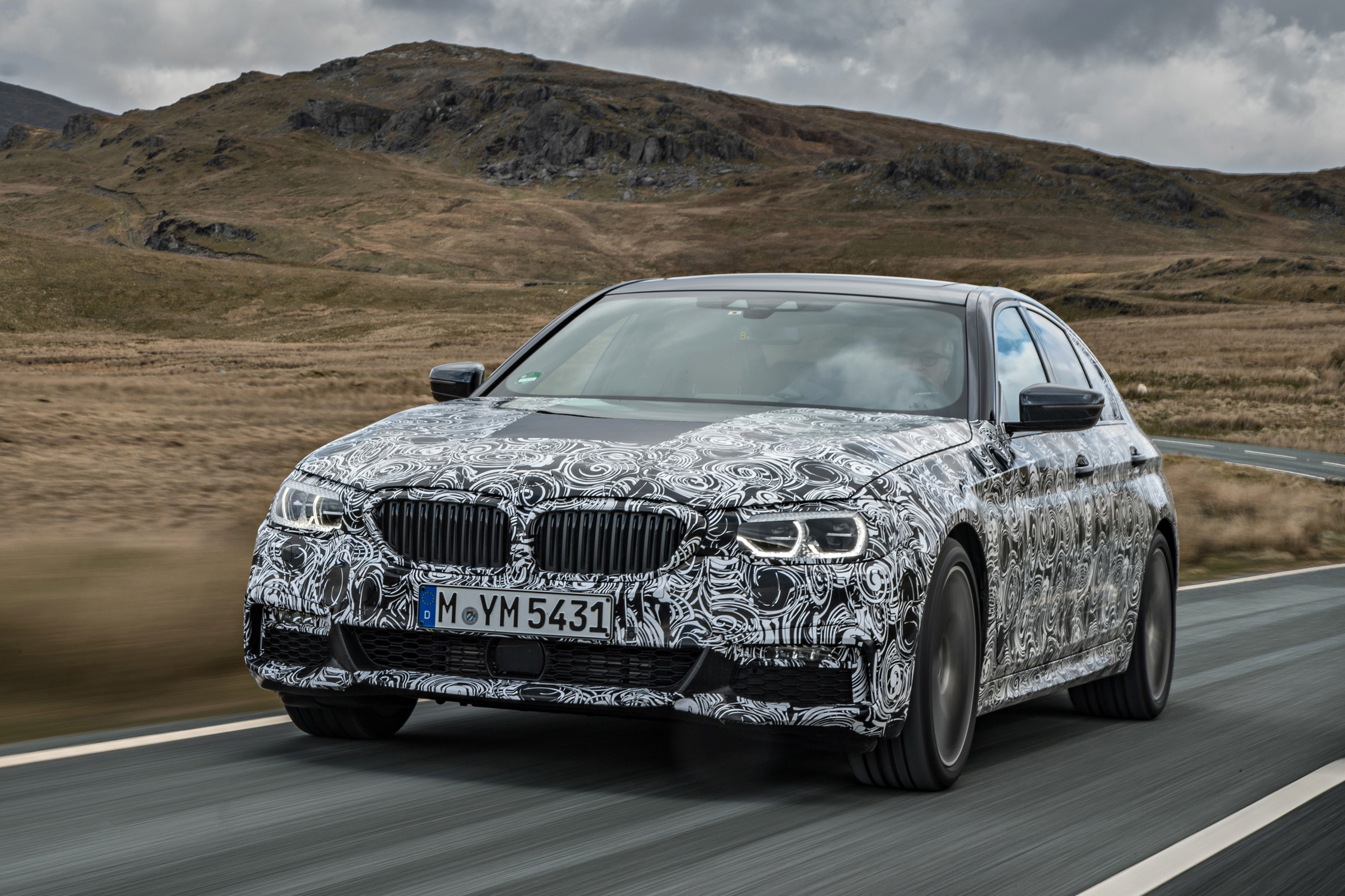 BMW 5 Series prototype 2016 - front tracking