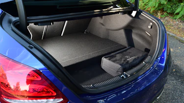 Mercedes C 350e plug-in hybrid - boot