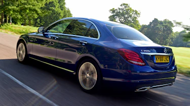 Mercedes C 350e plug-in hybrid - rear tracking