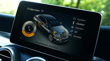 Mercedes C 350e plug-in hybrid - centre screen