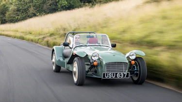 Caterham Seven Sprint - front tracking 2