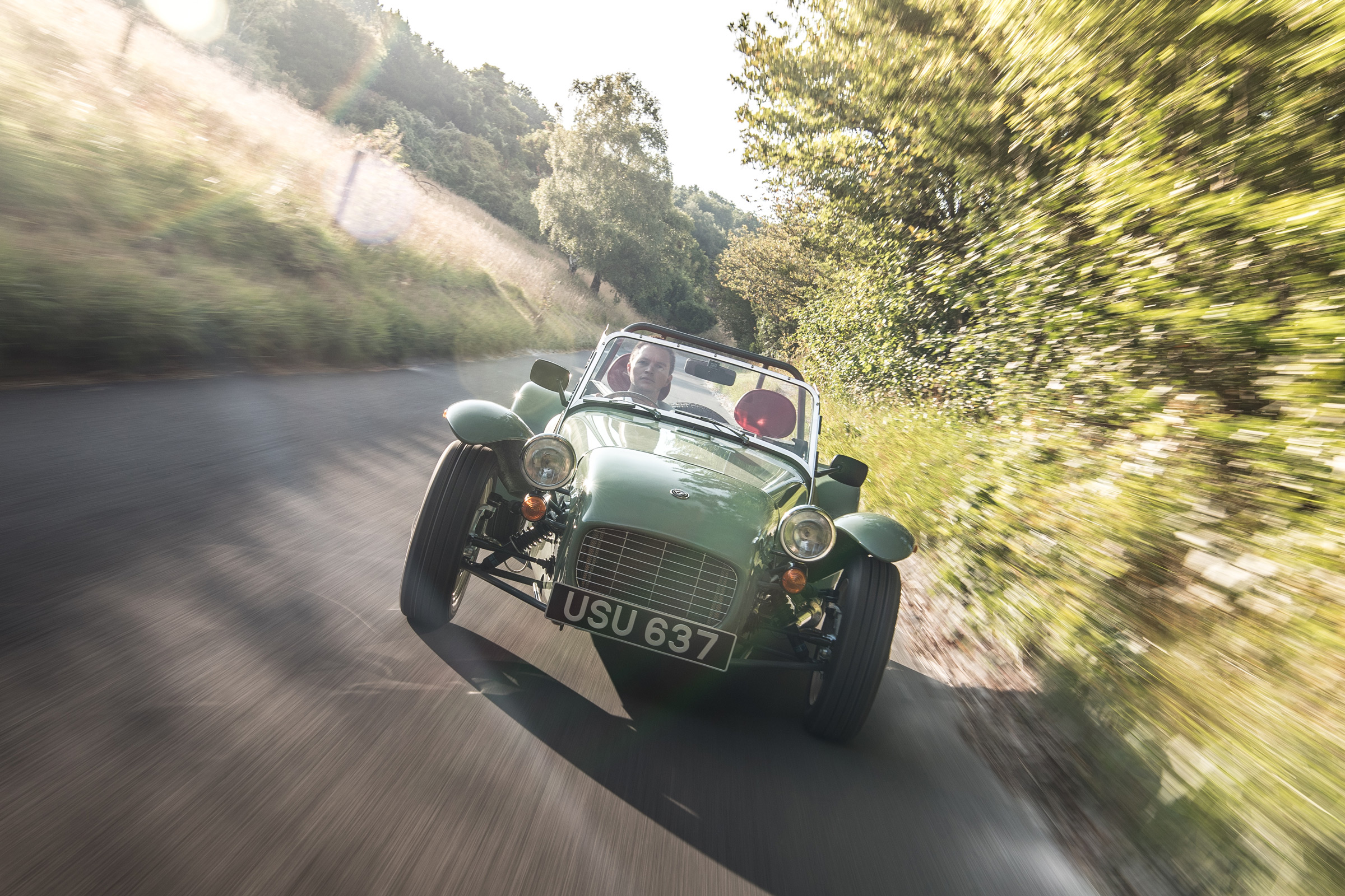 Caterham Seven Sprint - front tracking 3