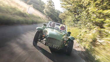 Caterham Seven Sprint - front tracking 3