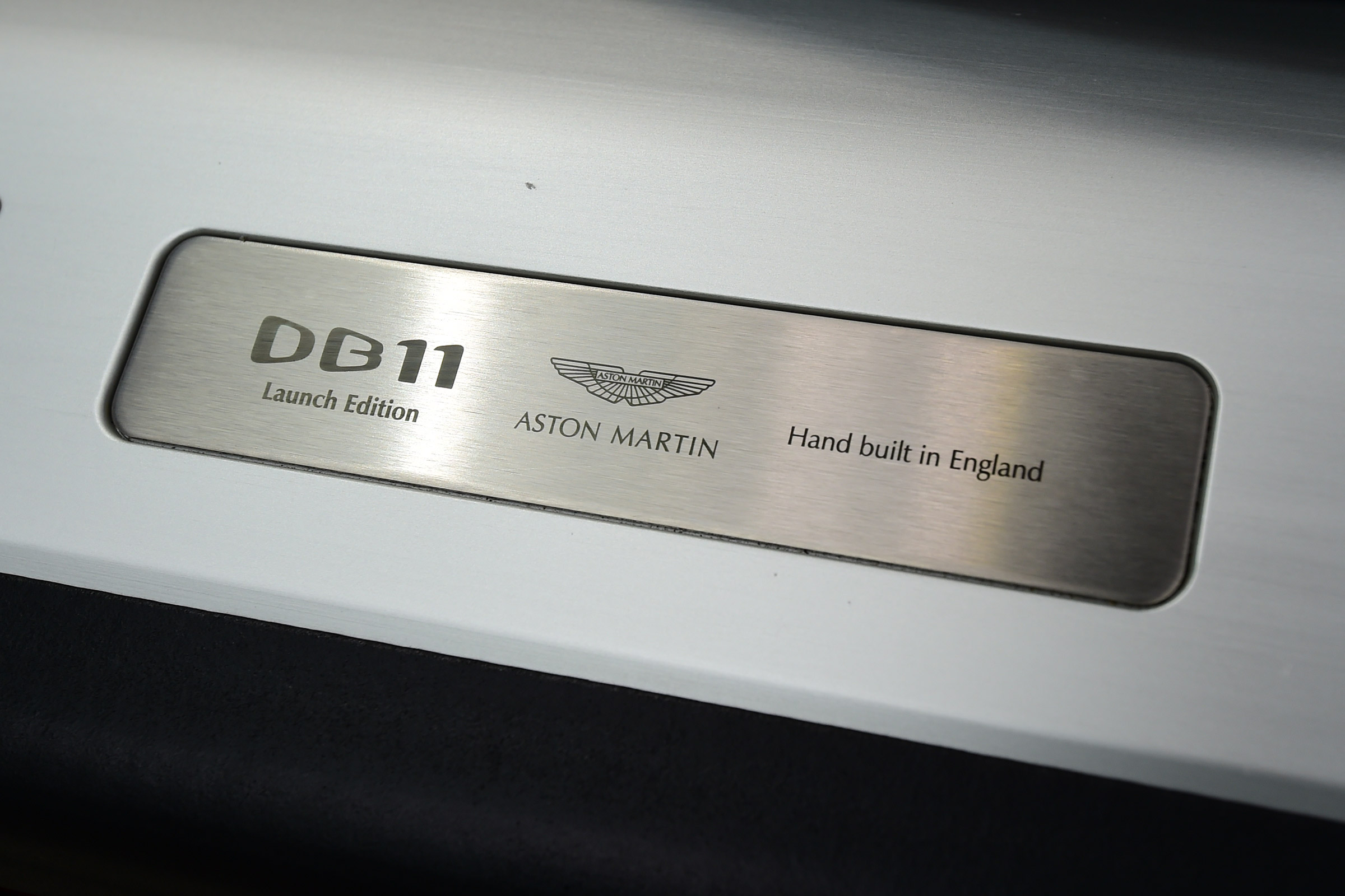 Aston Martin DB11 - plaque