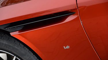 Aston Martin DB11 - side detail