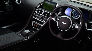 Aston Martin DB11 - dash