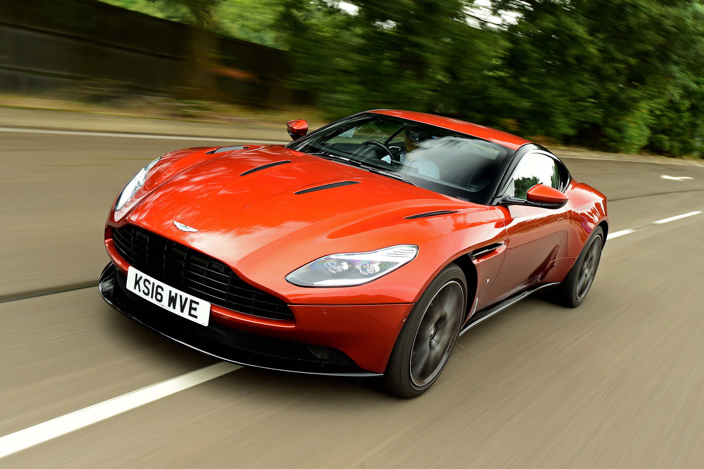 Aston Martin DB11 - front