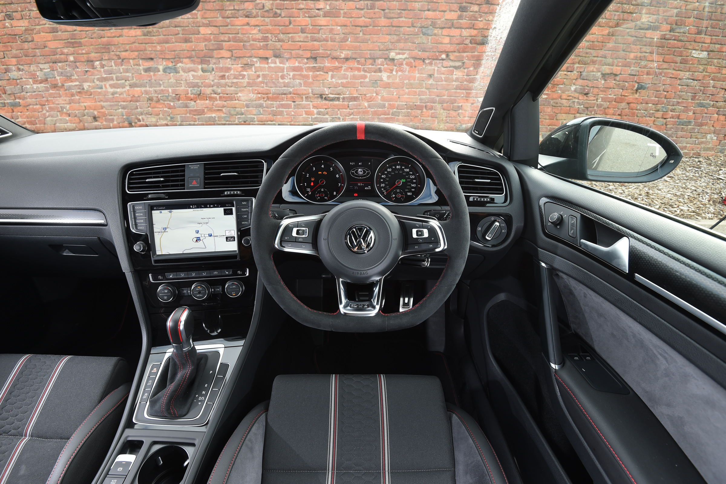 Volkswagen Golf GTI Clubsport UK 2016 - interior
